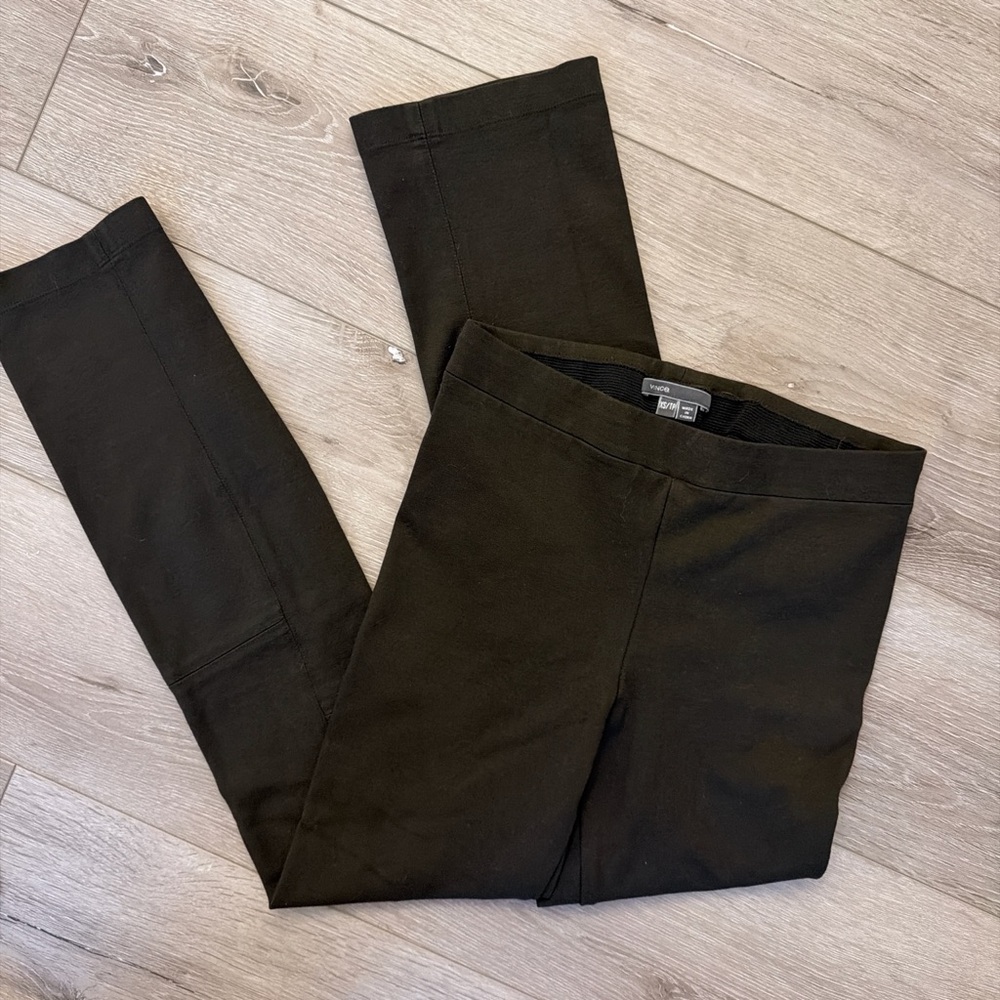 Vince Women’s Dark Green Chinos